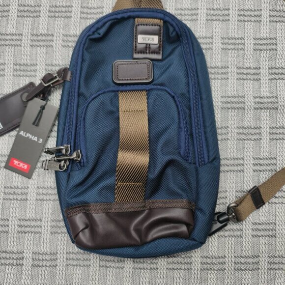 NWT Tumi Alpha Bravo Anti-Theft Chest Sling Bag | Tactical Blue Crossbody - Picture 3 of 7